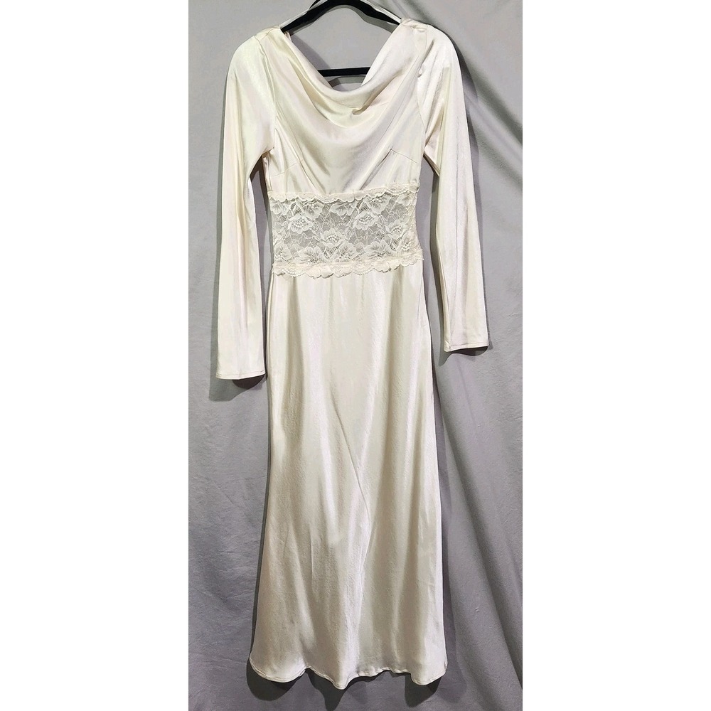 Elegant Ivory Long Sleeve Maxi Dress with Lace Waist
